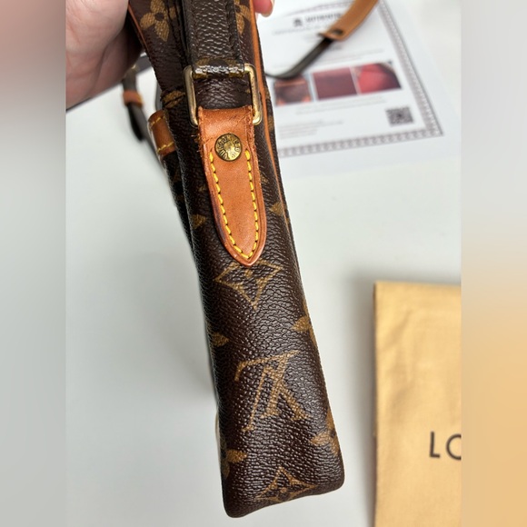 Louis Vuitton Danube Bag Vintage Crossbody Monogram Comes with COA and Dustbag - Picture 9 of 16